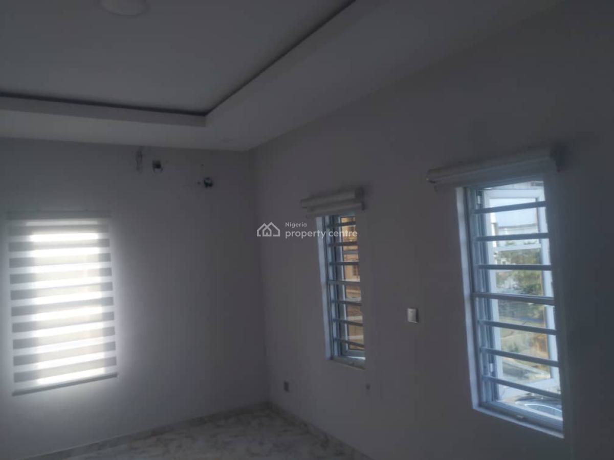 Distress 4 Bedroom Terrace Duplex with Private Parking Space, Salem Fourth Round About, Lekki, Lagos, Terraced Duplex for Sale