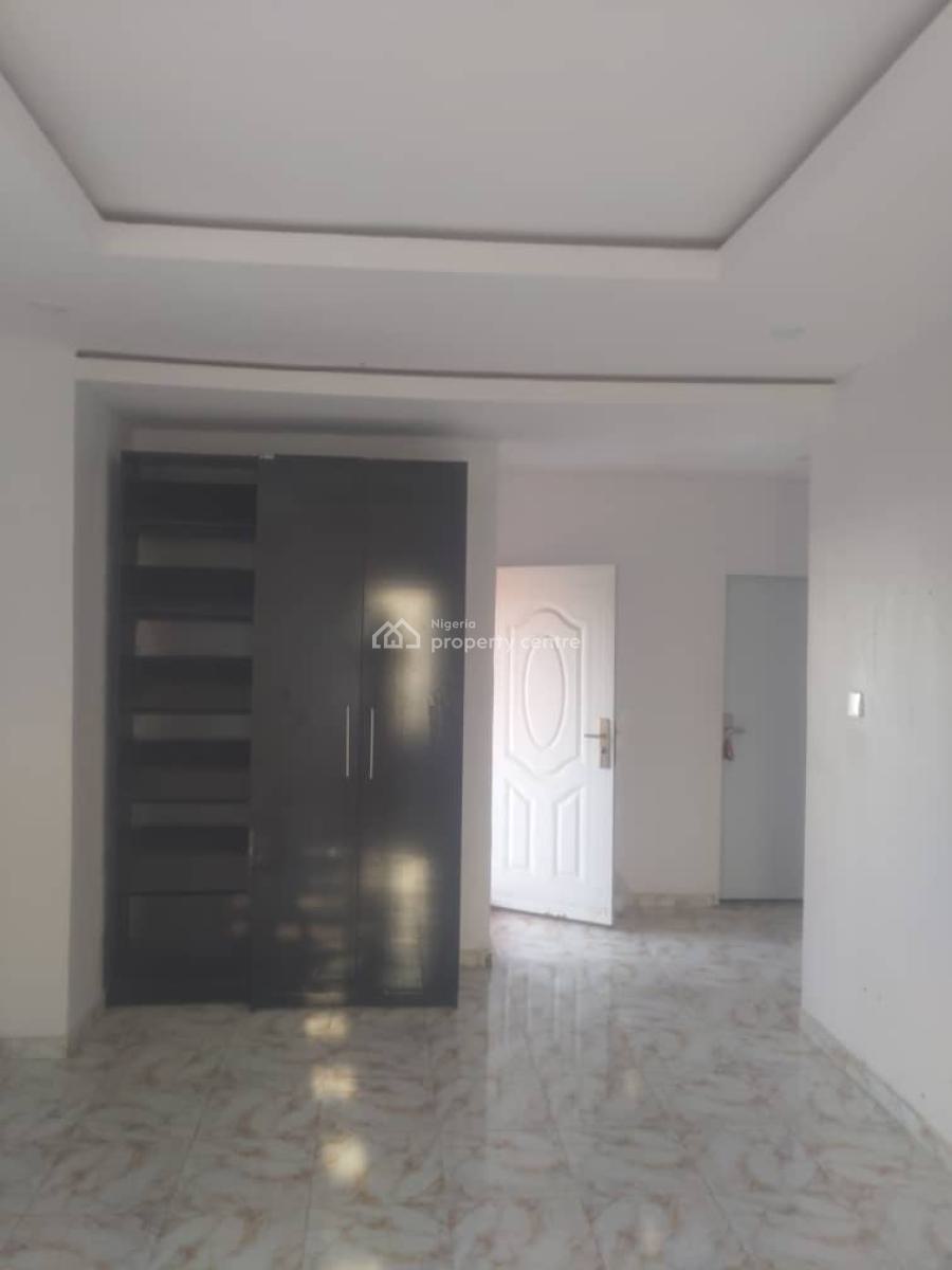Distress 4 Bedroom Terrace Duplex with Private Parking Space, Salem Fourth Round About, Lekki, Lagos, Terraced Duplex for Sale