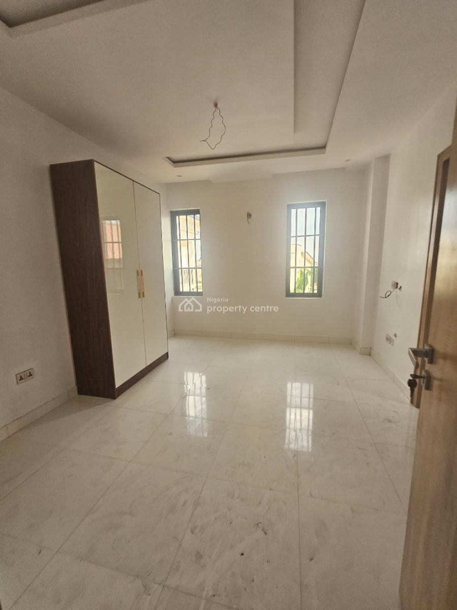Compact Lovely 4 Bedroom Semi Detached Duplex with Bq, Gra Phase 2, Magodo, Lagos, Semi-detached Duplex for Sale