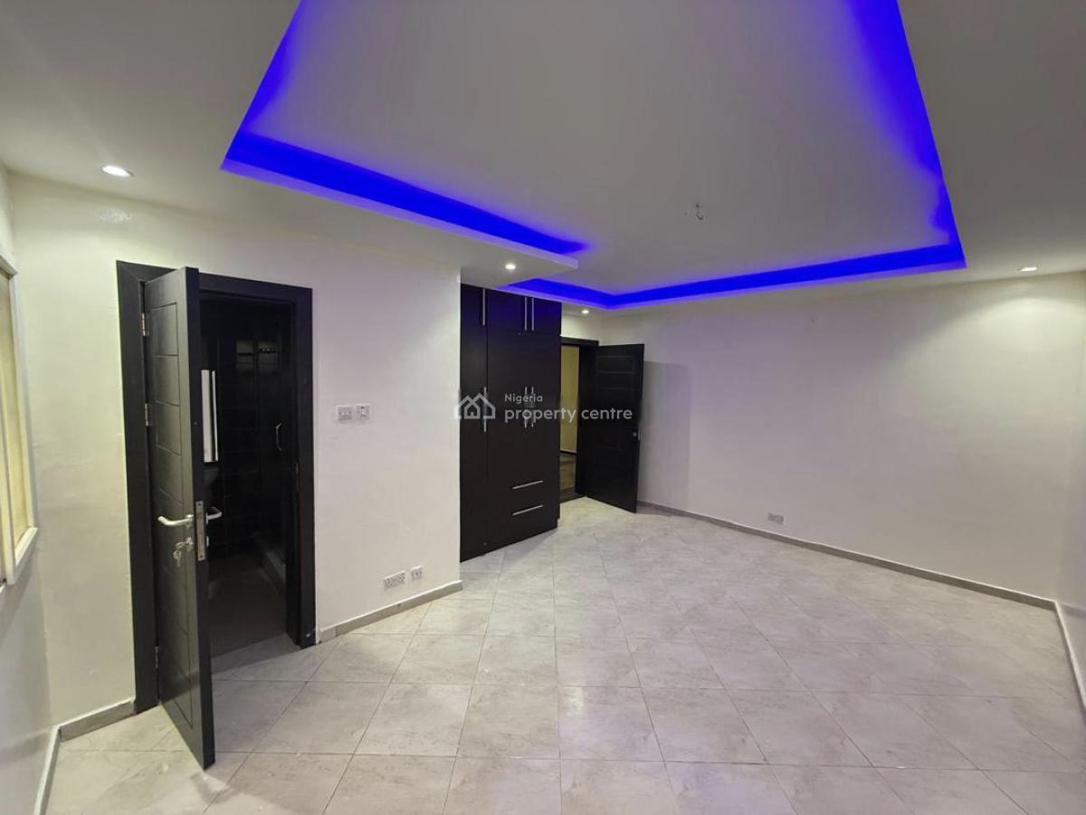 Self Service 3 Bedroom Flat with Bq, Off Admiralty Road, Lekki Phase 1, Lekki, Lagos, Flat / Apartment for Rent