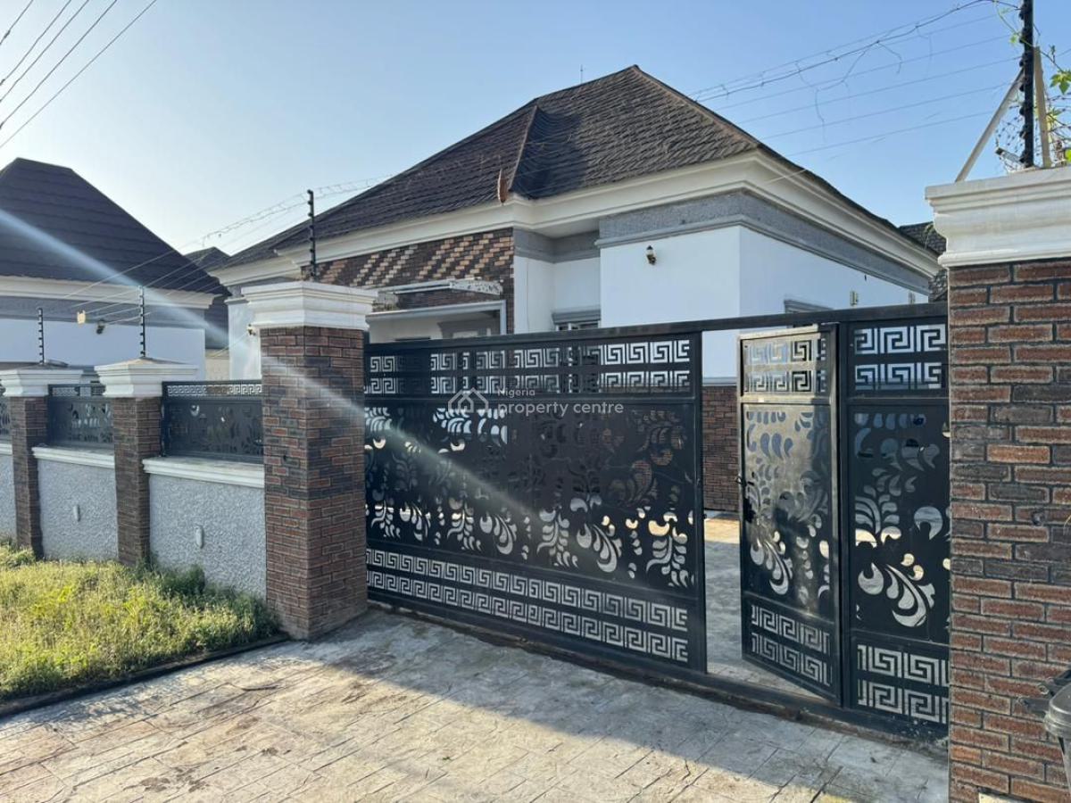a Good 3 Bedroom Fully Detached Bungalow with 2 Self Contained Bq, Gwarinpa, Abuja, Detached Bungalow for Sale