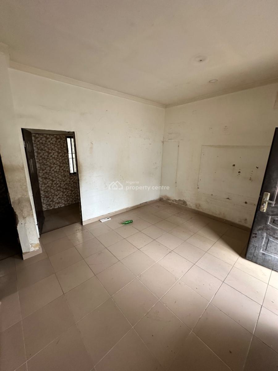 a Standard Self Contain Apartment in a Decent Neighborhood, Setraco Second Avenue, Gwarinpa, Abuja, Self Contain (single Rooms) for Rent