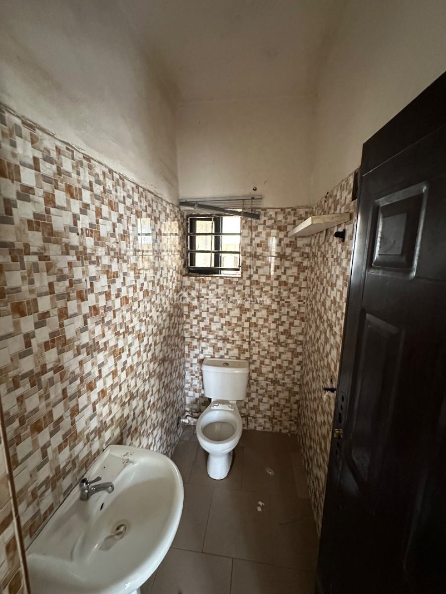 a Standard Self Contain Apartment in a Decent Neighborhood, Setraco Second Avenue, Gwarinpa, Abuja, Self Contain (single Rooms) for Rent