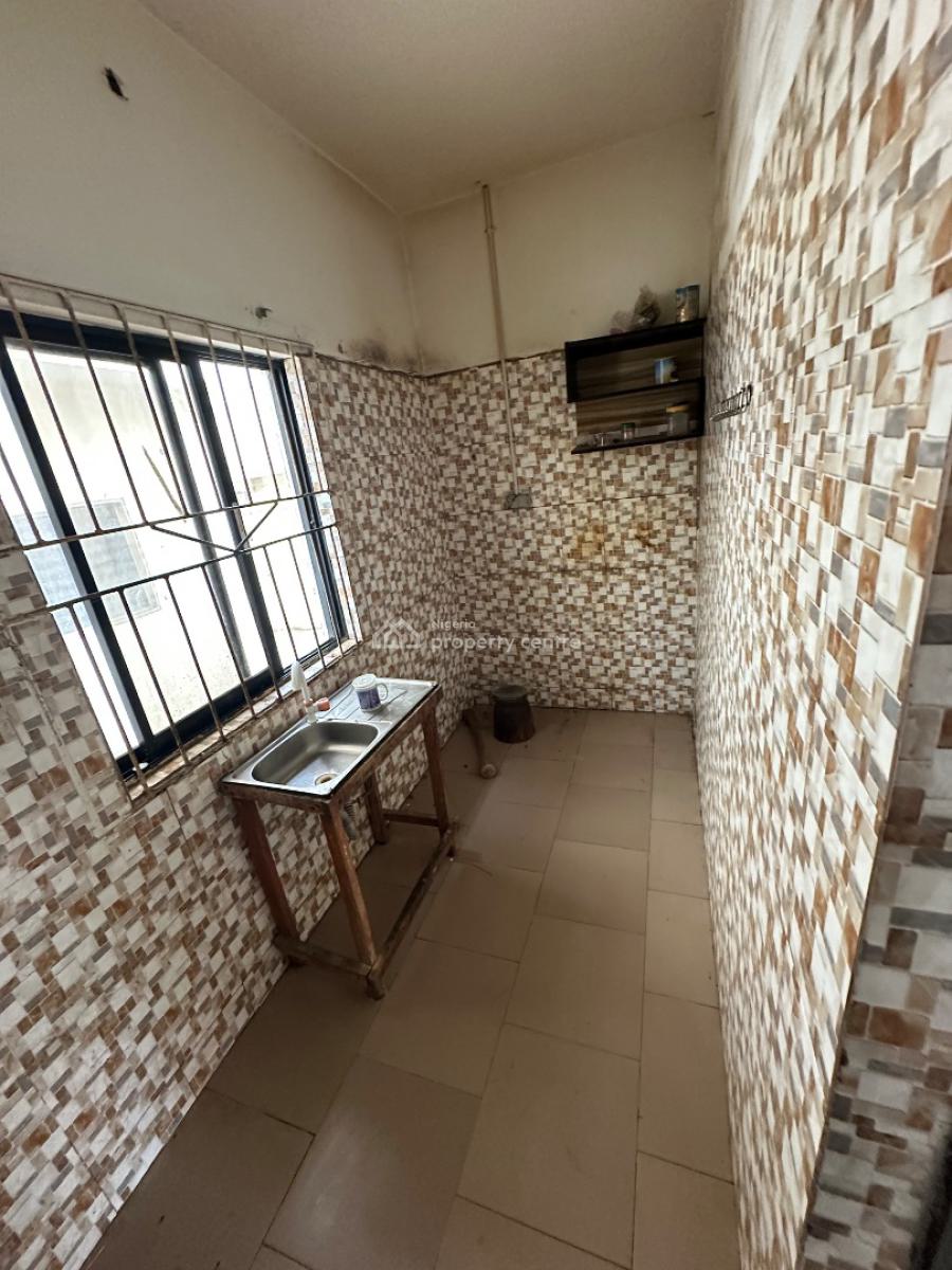 a Standard Self Contain Apartment in a Decent Neighborhood, Setraco Second Avenue, Gwarinpa, Abuja, Self Contain (single Rooms) for Rent