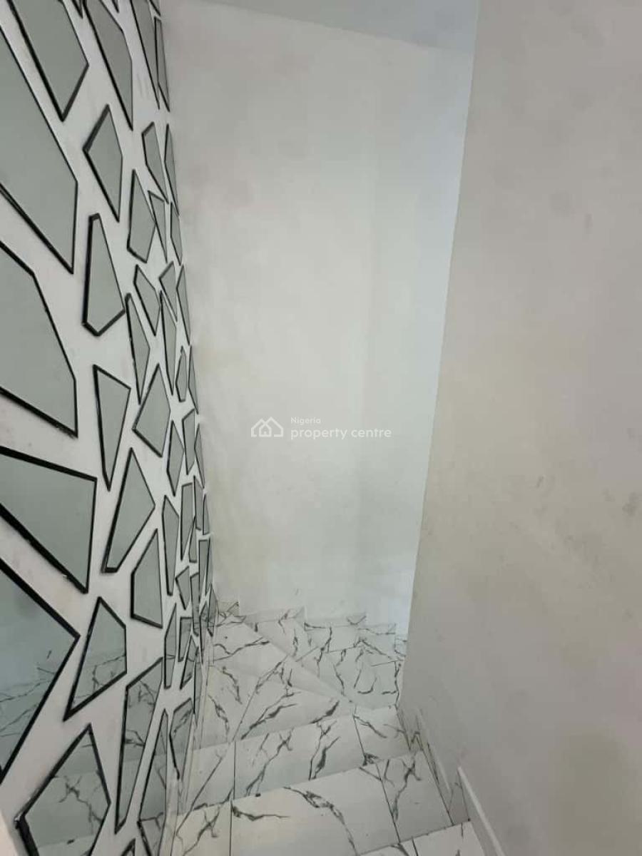 Fully Serviced 4 Bedroom with Bq, Ologolo, Lekki Phase 1, Lekki, Lagos, Semi-detached Duplex for Rent