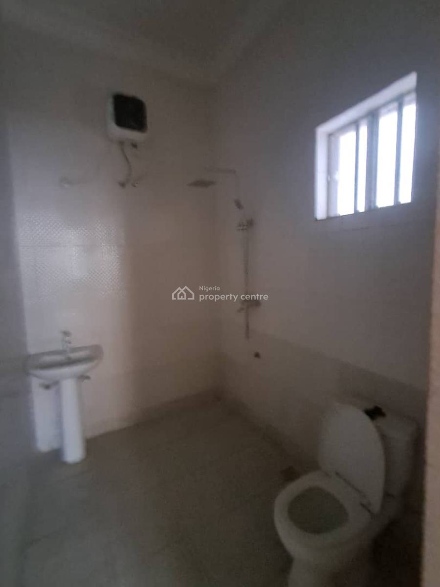 Spacious 3 Bedroom Flat on Ground Floor, New Road Alpha Beach Chevron, Lekki, Lagos, Flat / Apartment for Rent