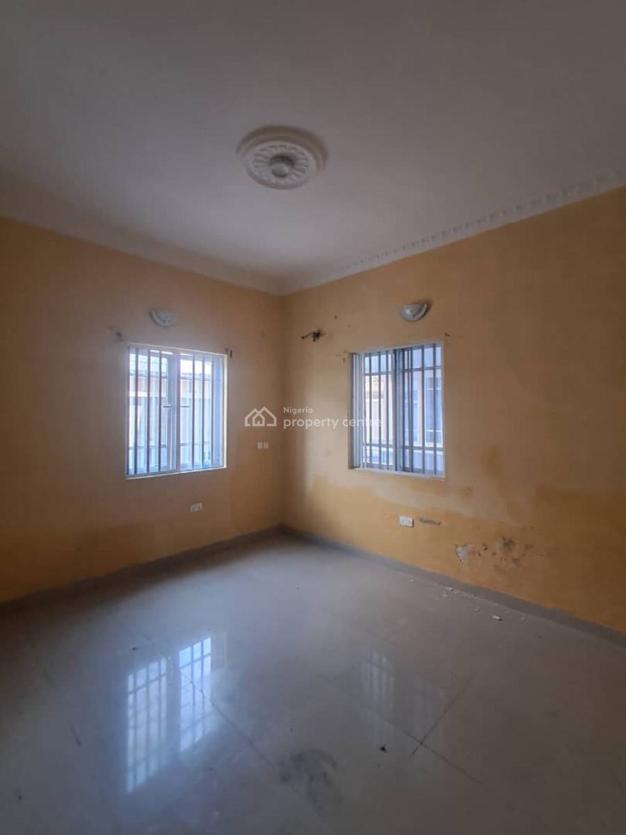 Spacious 3 Bedroom Flat on Ground Floor, New Road Alpha Beach Chevron, Lekki, Lagos, Flat / Apartment for Rent