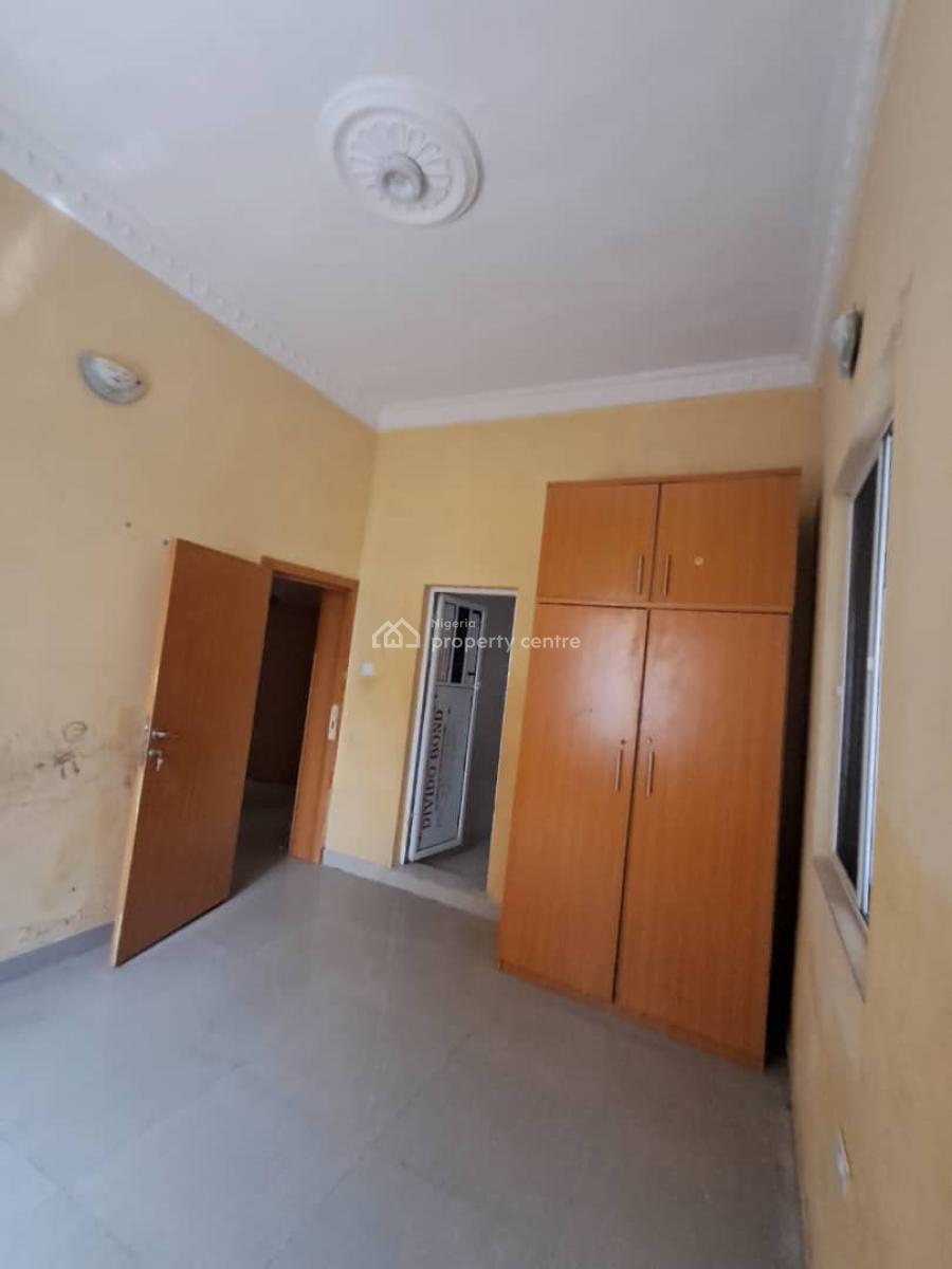 Spacious 3 Bedroom Flat on Ground Floor, New Road Alpha Beach Chevron, Lekki, Lagos, Flat / Apartment for Rent