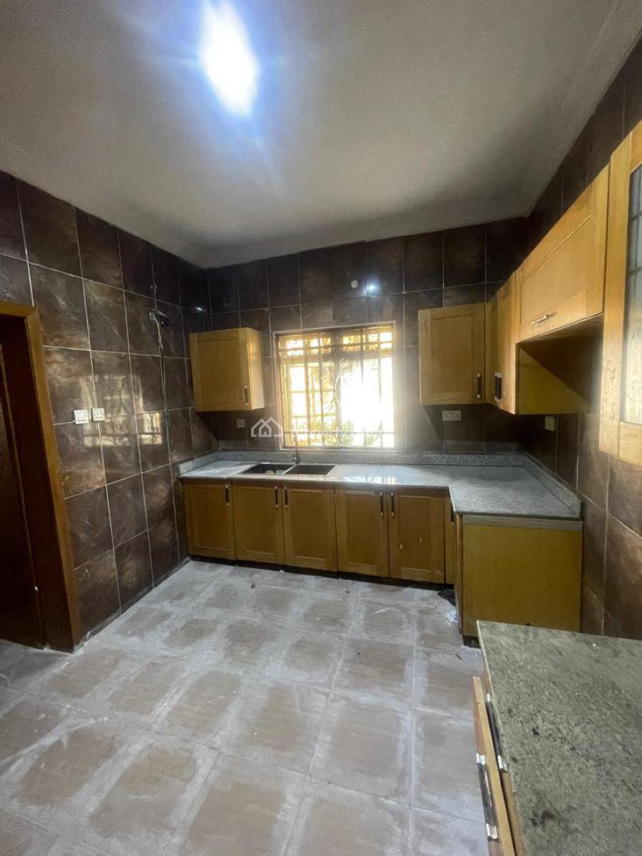 3 Bedroom Apartment, Lekki Phase 1, Lekki, Lagos, Flat / Apartment for Rent