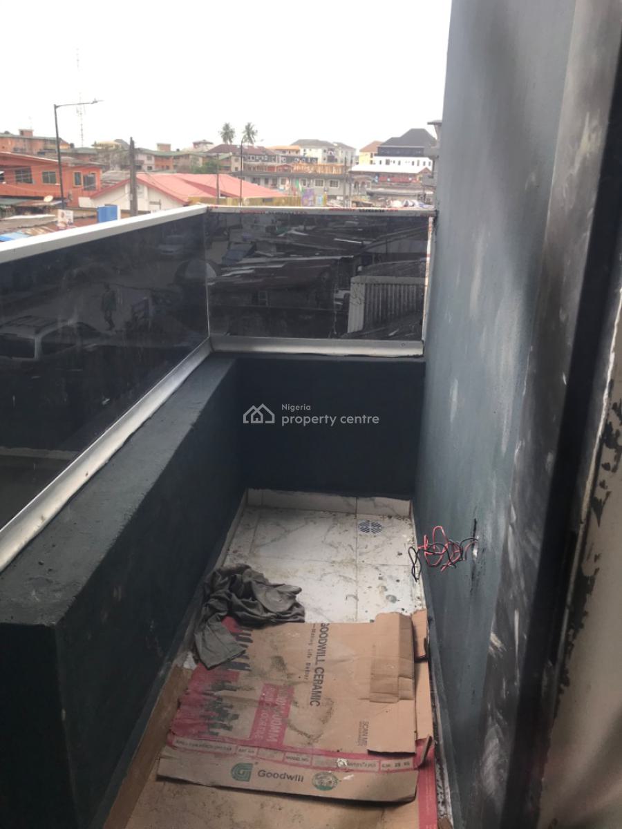 Mini Flat, Yaba, Lagos, Mini Flat (room and Parlour) for Rent