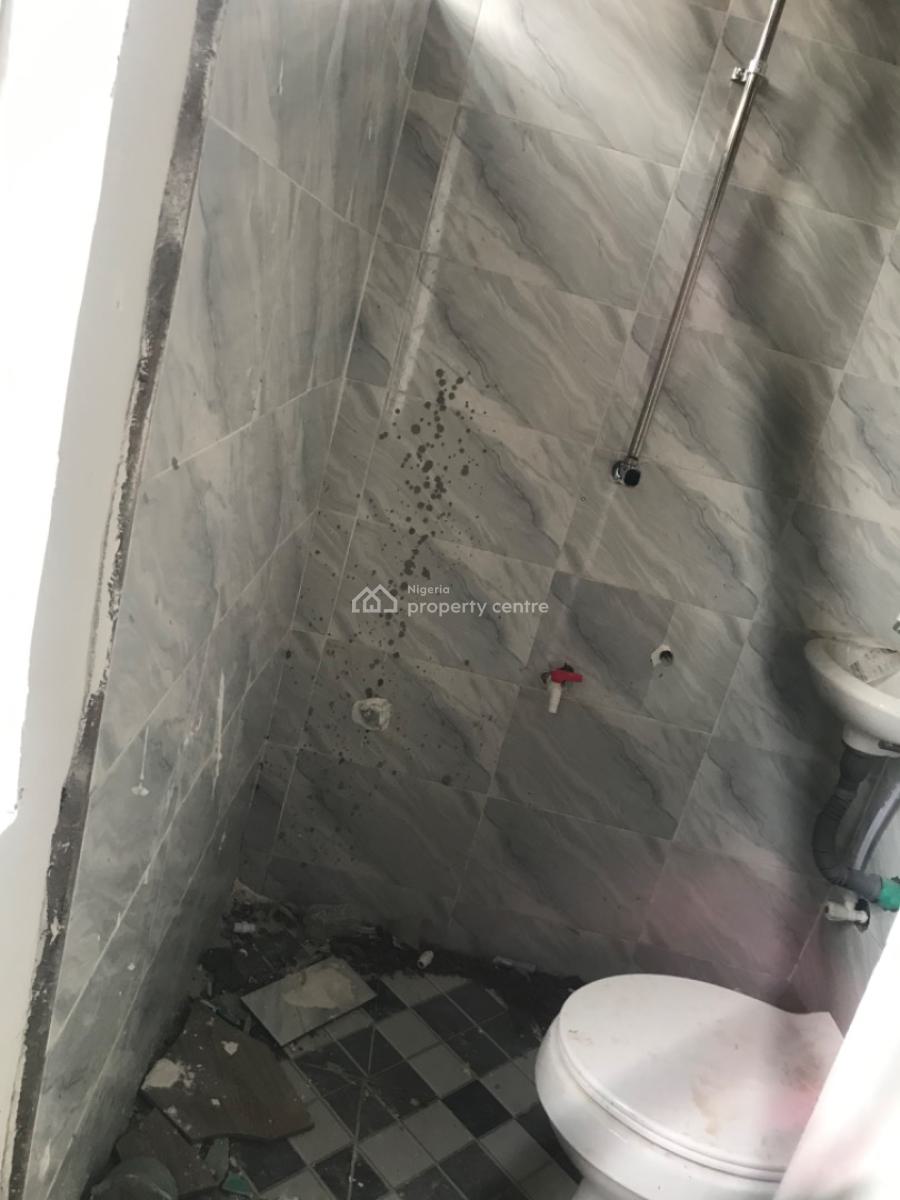 Mini Flat, Yaba, Lagos, Mini Flat (room and Parlour) for Rent