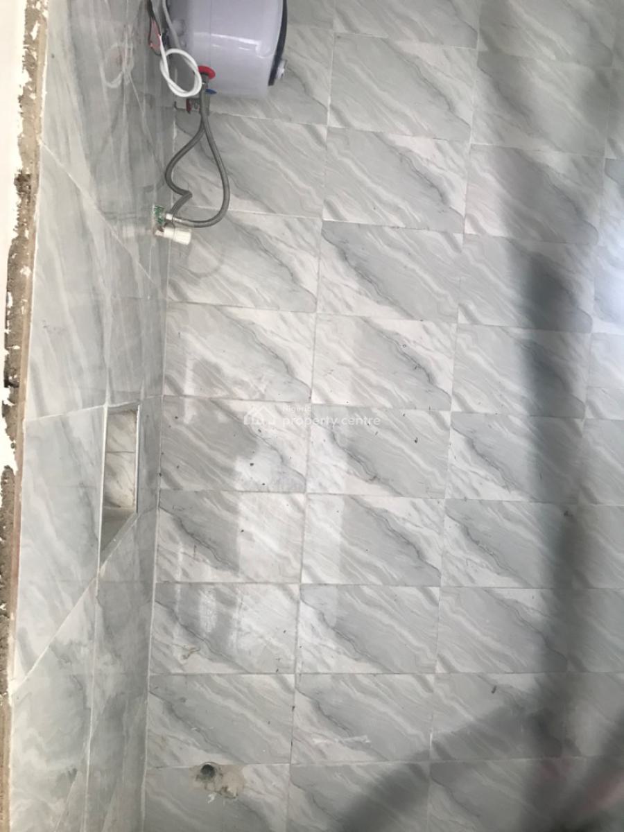 Mini Flat, Yaba, Lagos, Mini Flat (room and Parlour) for Rent