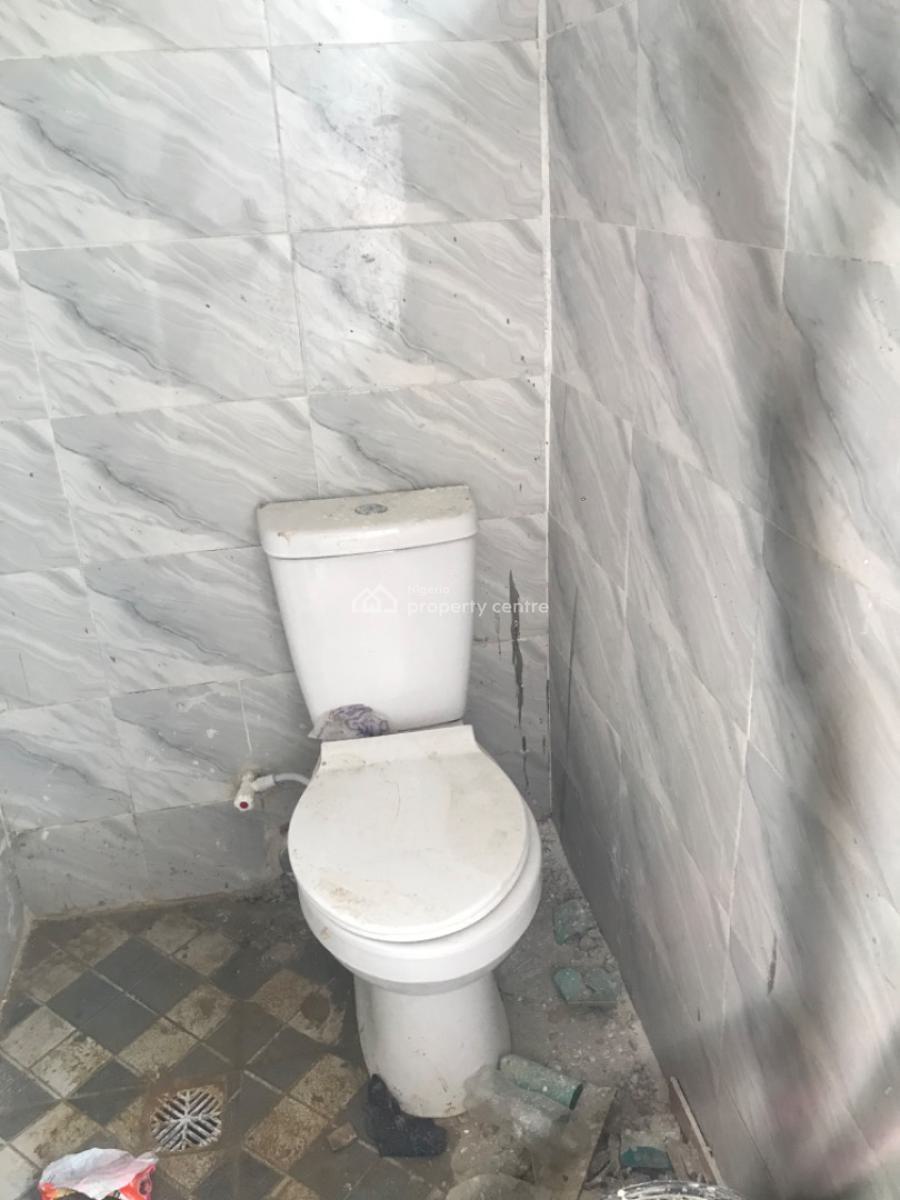 Mini Flat, Yaba, Lagos, Mini Flat (room and Parlour) for Rent