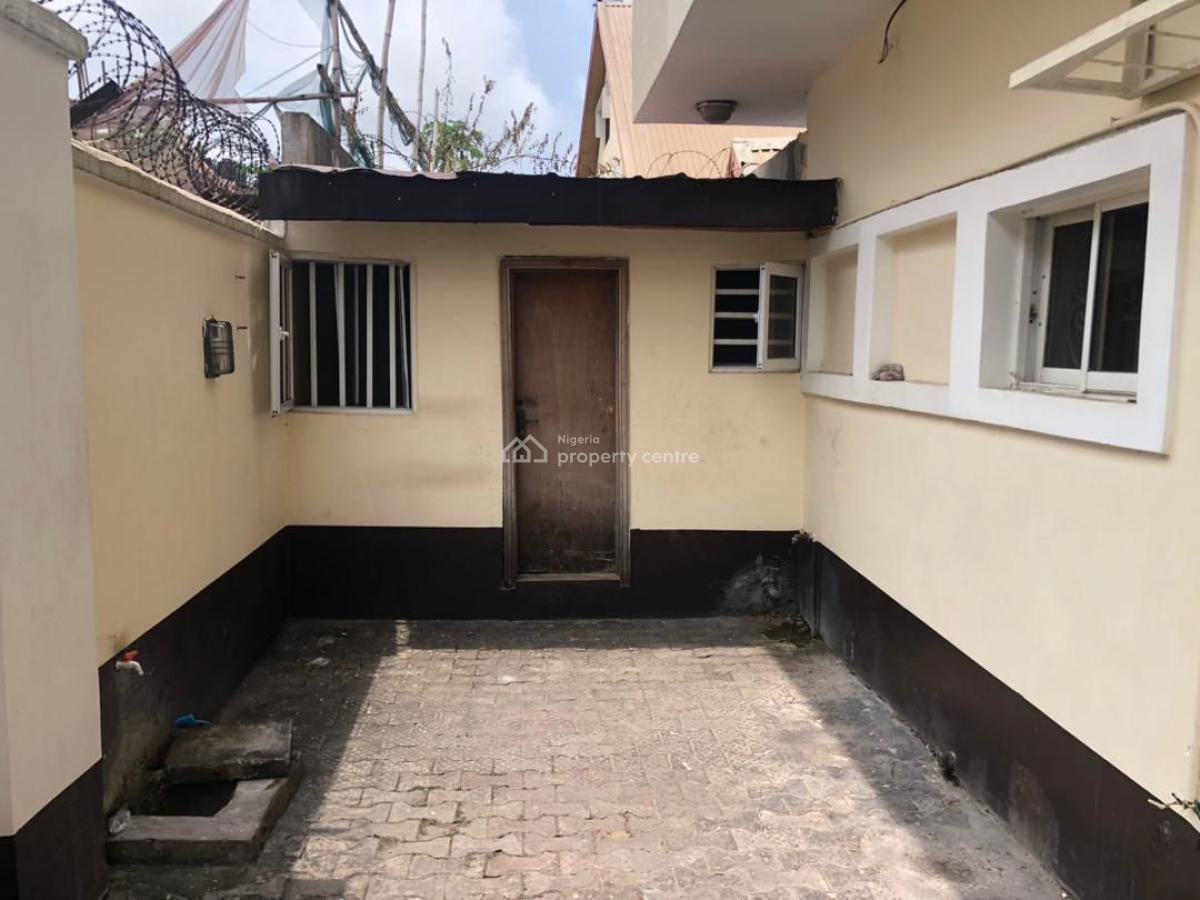 Lovely 5 Bedroom Semi Detached Duplex with a Room Bq, Lekki Phase 1, Lekki, Lagos, Semi-detached Duplex for Rent