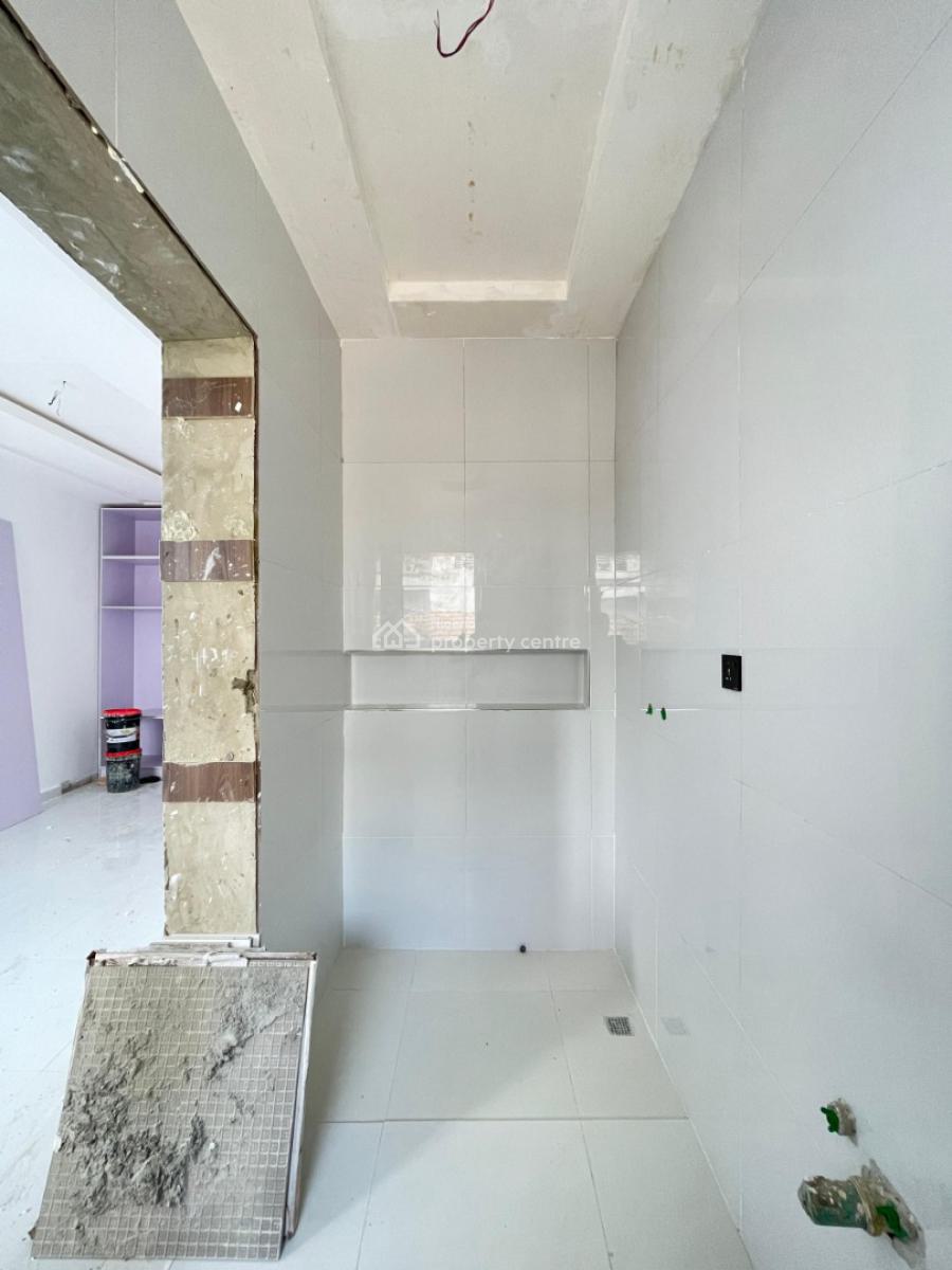 Fully Serviced 3 Bedroom Penthouse Apartment with Elevator, Ikate, Lekki, Lagos, Flat / Apartment for Sale