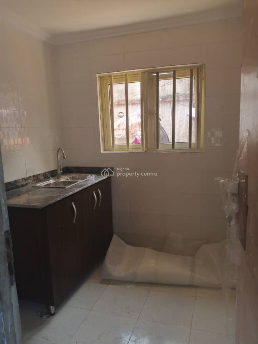 Nice 1 Bedroom Flat, Lekki Phase 1, Lekki, Lagos, Mini Flat (room and Parlour) for Rent