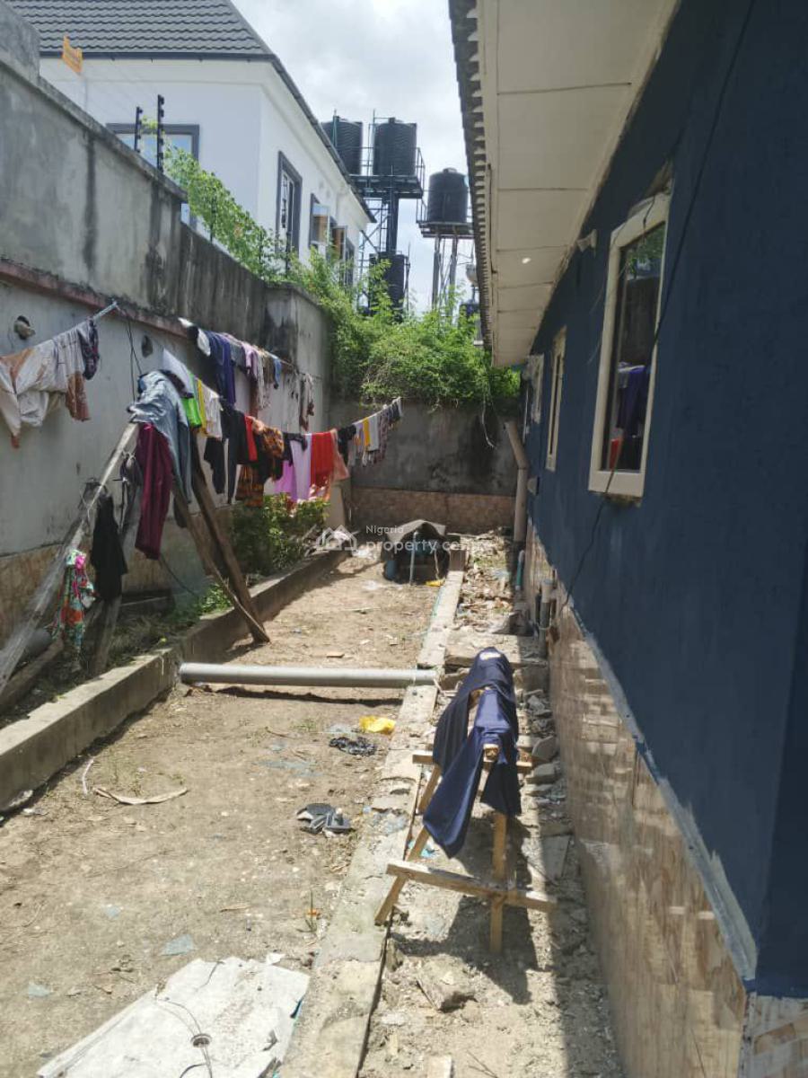 Nice 1 Bedroom Flat, Lekki Phase 1, Lekki, Lagos, Mini Flat (room and Parlour) for Rent