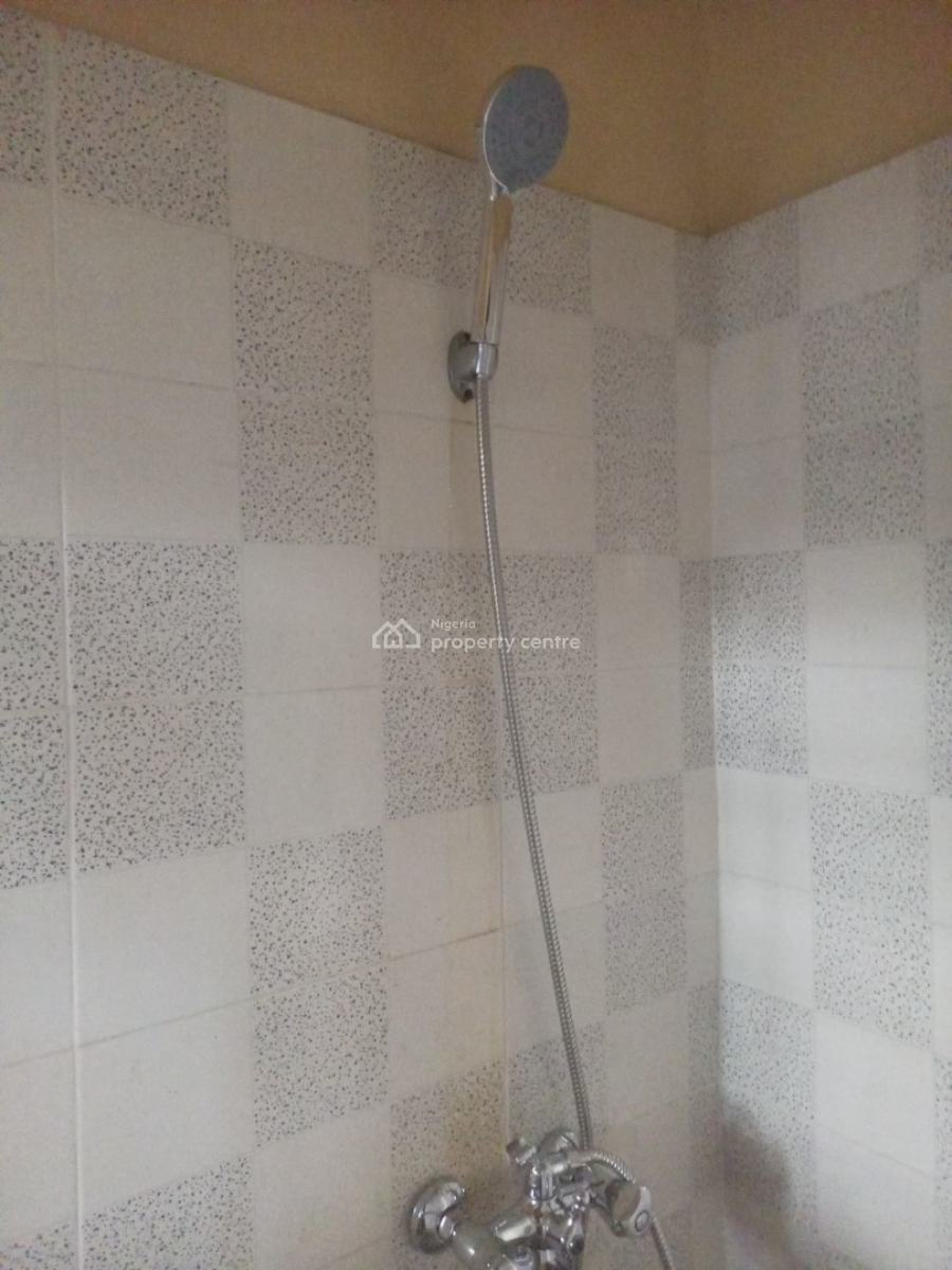 Spacious Luxury 2 Bedroom Flat with Excellent Features, Mobil Road, Ilaje, Ajah, Lagos, Flat / Apartment for Rent