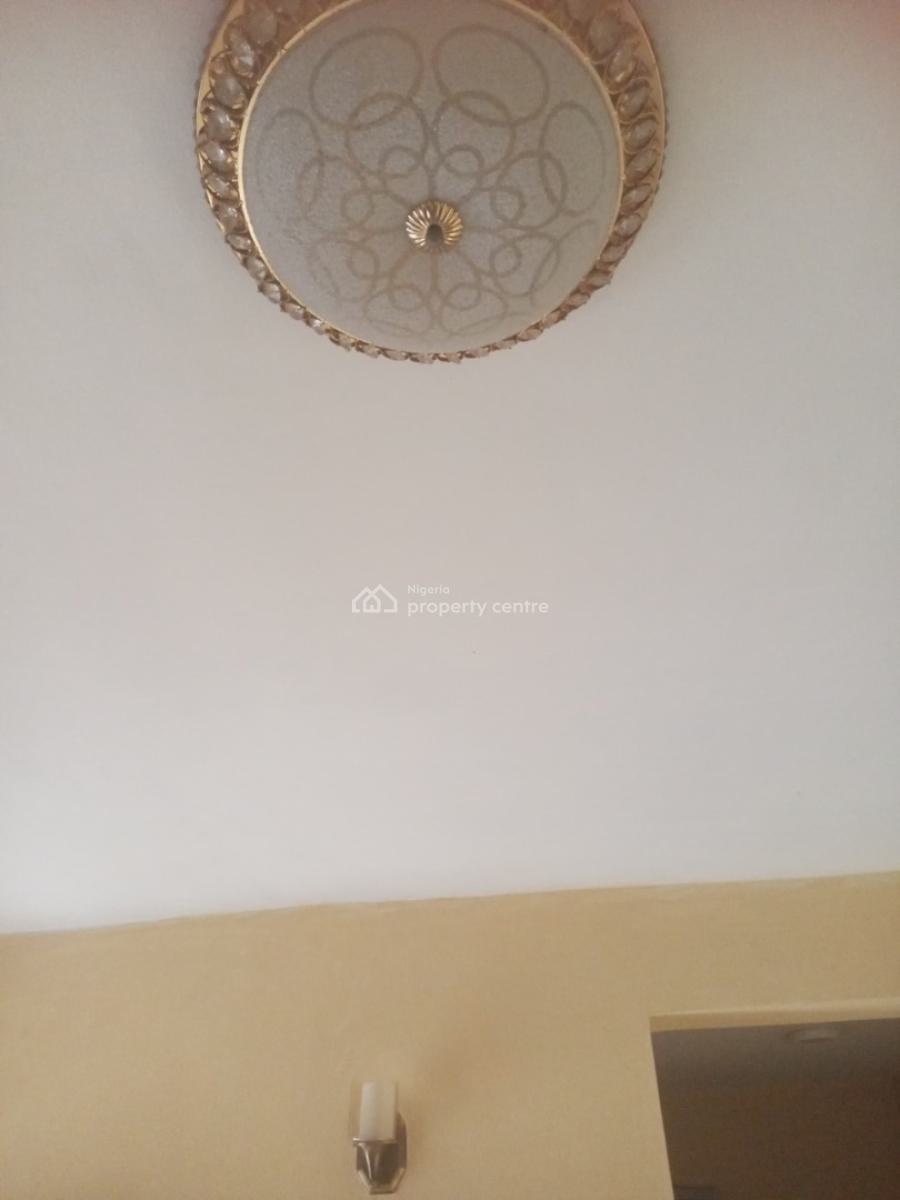 Spacious Luxury 2 Bedroom Flat with Excellent Features, Mobil Road, Ilaje, Ajah, Lagos, Flat / Apartment for Rent