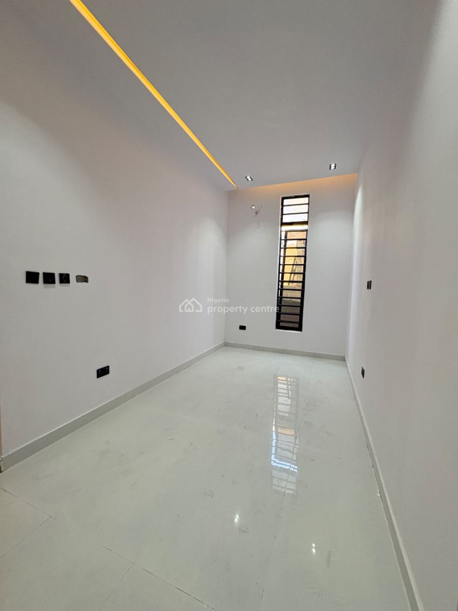 Well-built 4-bedroom Detached Duplex with Bq, Conservation, Lekki, Lagos, Semi-detached Duplex for Rent