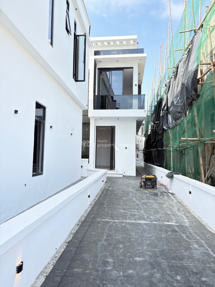 Well-built 4-bedroom Detached Duplex with Bq, Conservation, Lekki, Lagos, Semi-detached Duplex for Rent