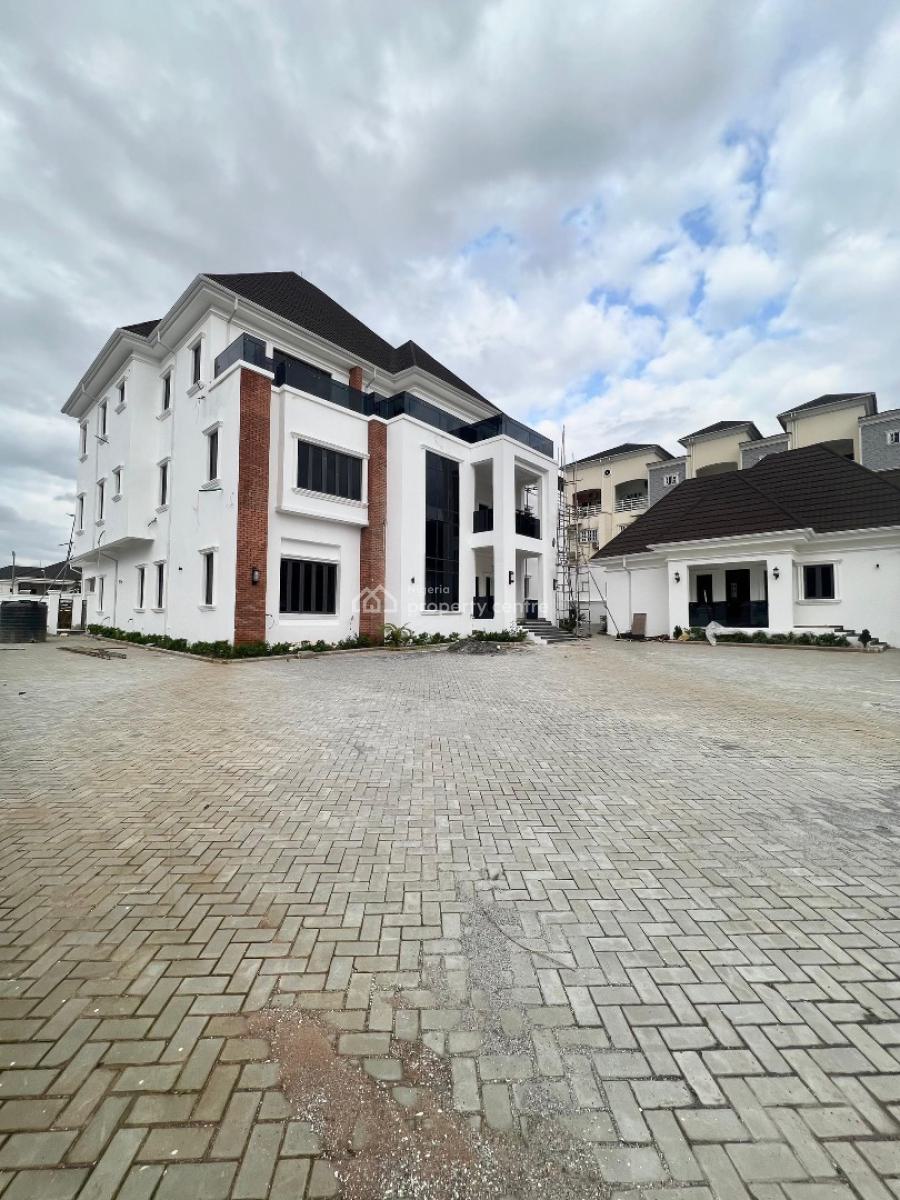 Luxury Mansion, Guzape District, Abuja, House for Sale