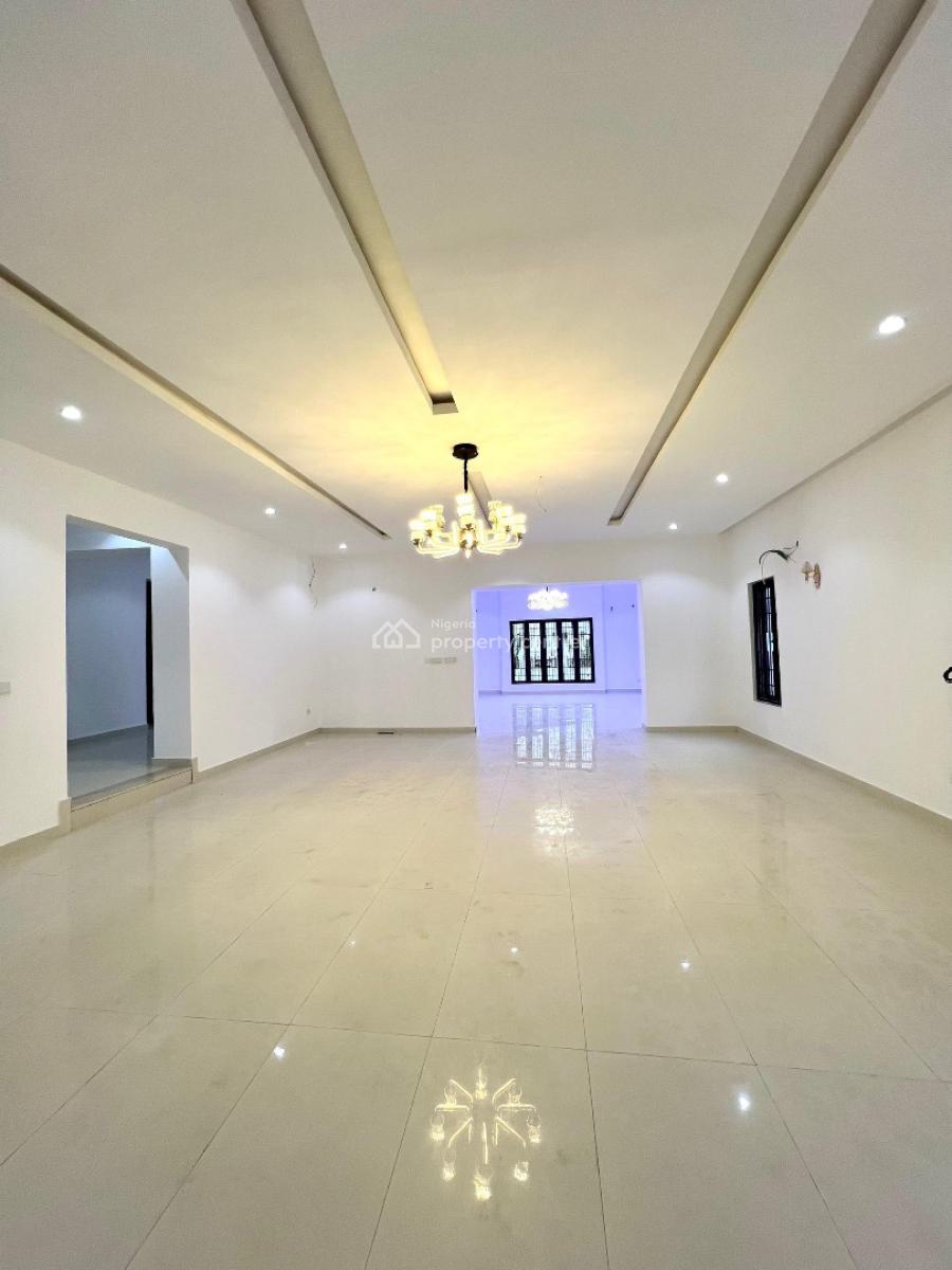Luxury Mansion, Guzape District, Abuja, House for Sale