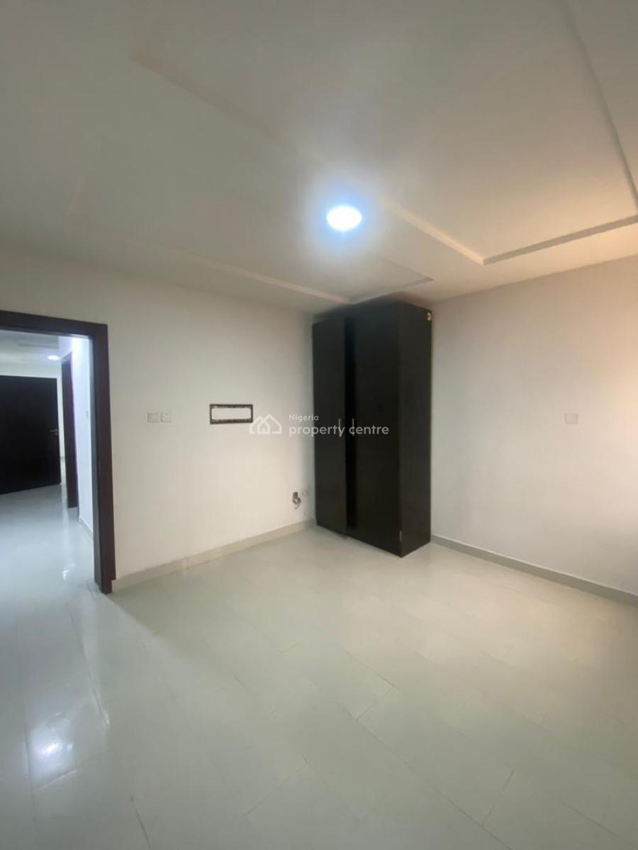 2 Bedroom Flat, Orchid Road, Lekki, Lagos, Flat / Apartment for Sale
