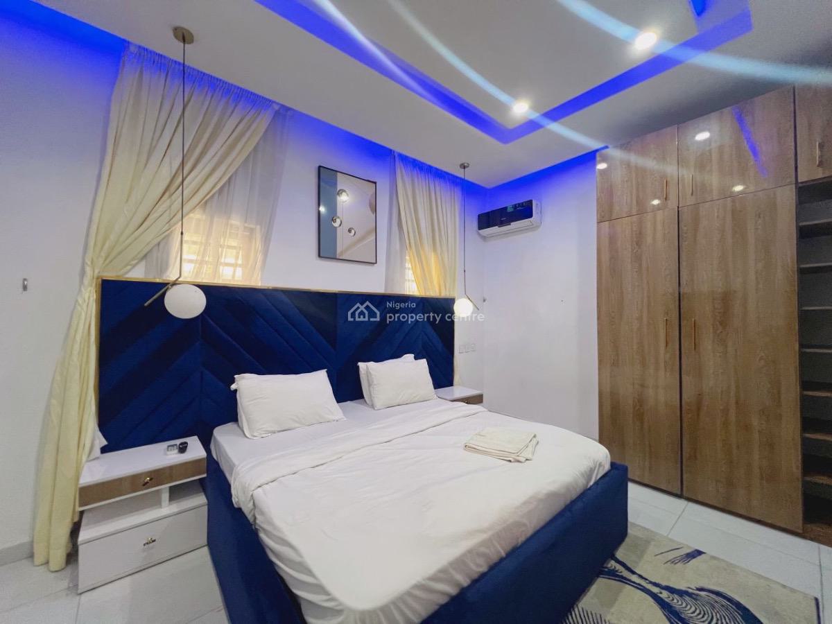 3 Bedroom Apartment with a Massive Balcony, Pool, Victoria Island (vi), Lagos, Flat / Apartment Short Let