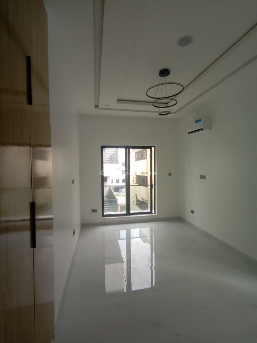 Executive 2 Bedroom Flat, Chisco, Lekki, Lagos, Flat / Apartment for Sale
