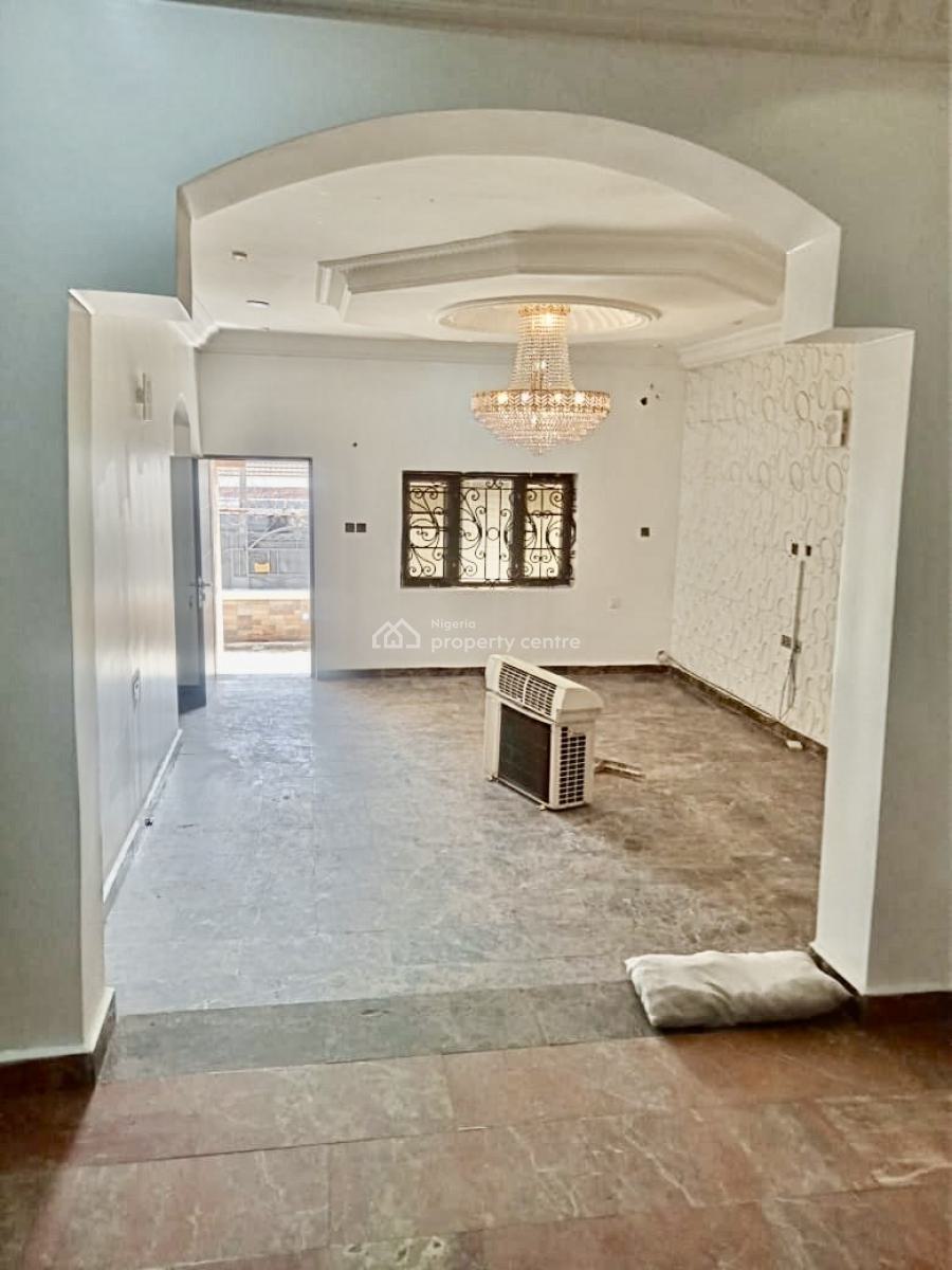 Very Massive and Standard Three Bedroom Detached Bungalow with Bq, Pent Vile Estate, Lokogoma District, Abuja, Detached Bungalow for Sale