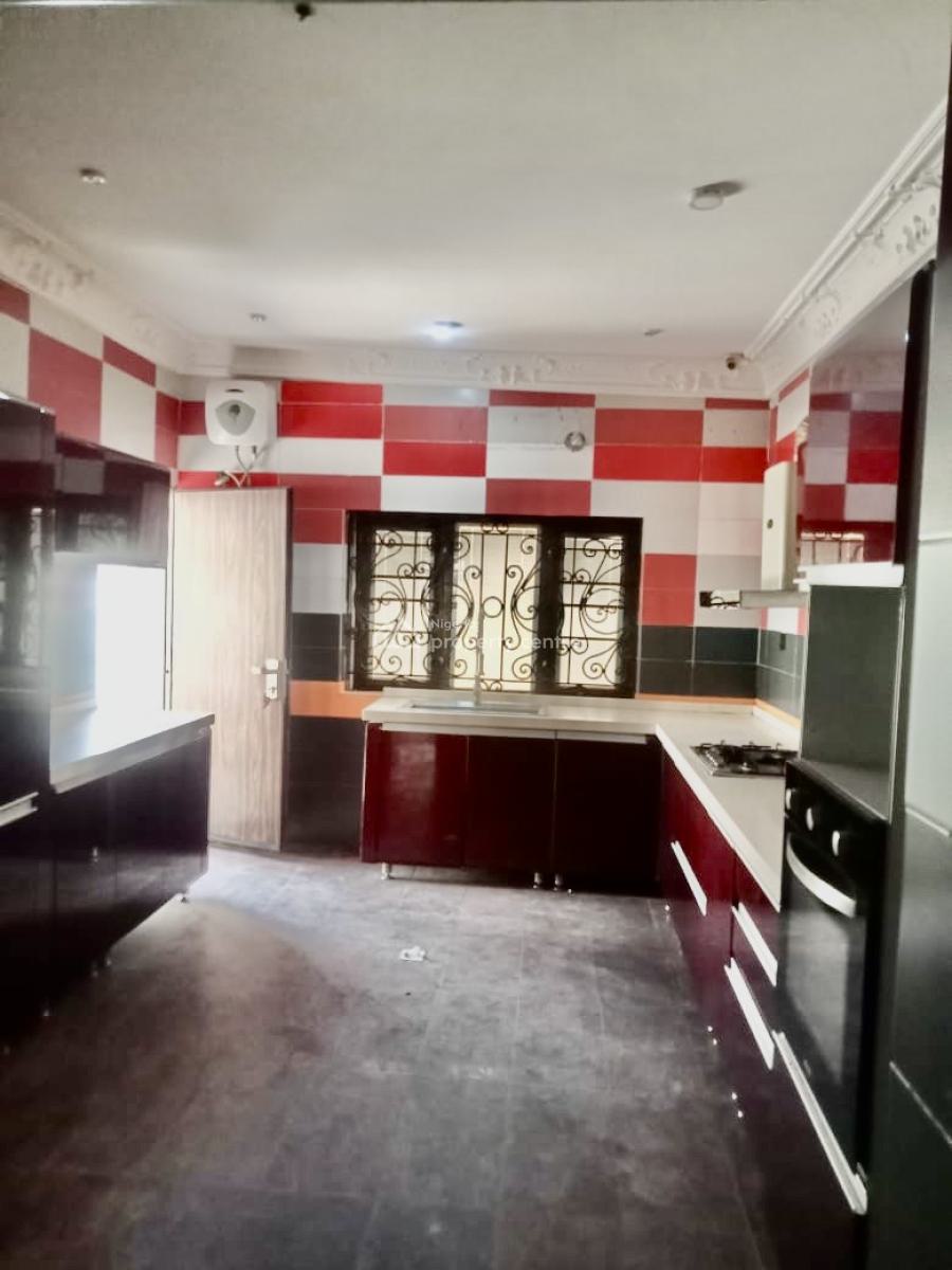 Very Massive and Standard Three Bedroom Detached Bungalow with Bq, Pent Vile Estate, Lokogoma District, Abuja, Detached Bungalow for Sale