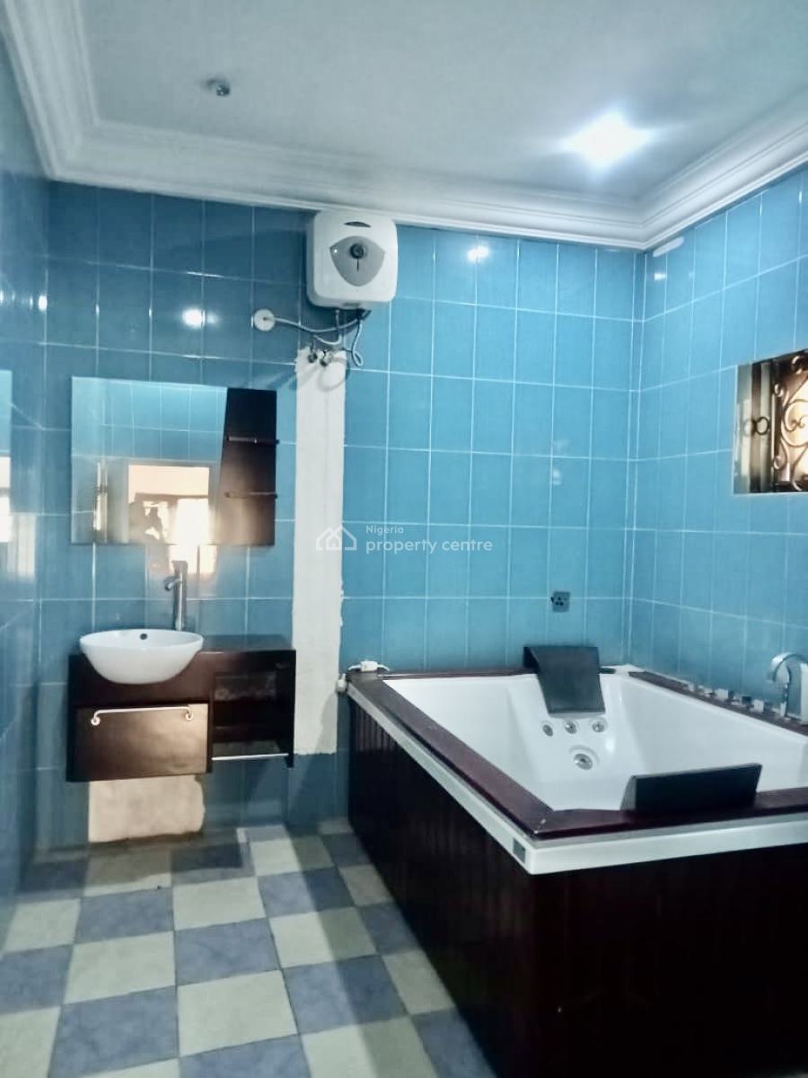 Very Massive and Standard Three Bedroom Detached Bungalow with Bq, Pent Vile Estate, Lokogoma District, Abuja, Detached Bungalow for Sale