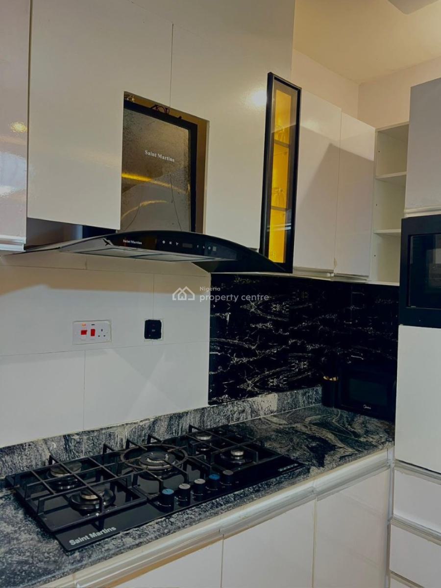 1 Bedroom Private Compound with Ps5,snooker, Table Tennis & Balcony, Lekki Phase 1, Lekki, Lagos, Mini Flat (room and Parlour) Short Let