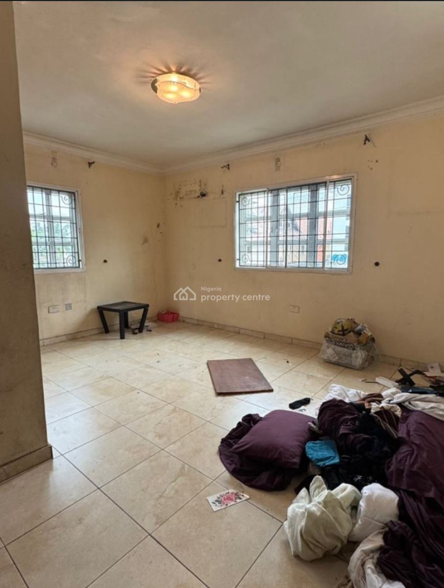 Spacious 4 Bedroom Self-compound Duplex, Lekki Phase 1, Lekki, Lagos, Semi-detached Duplex for Rent