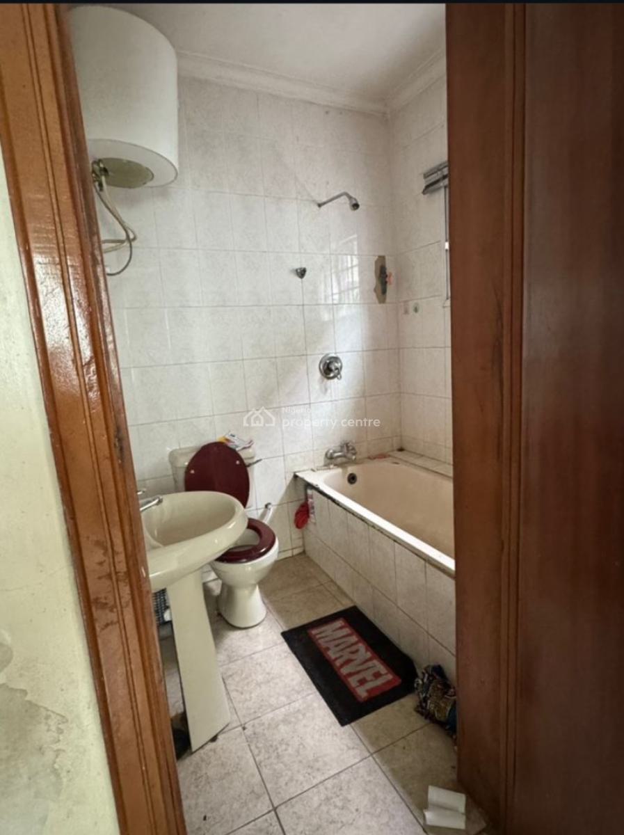 Spacious 4 Bedroom Self-compound Duplex, Lekki Phase 1, Lekki, Lagos, Semi-detached Duplex for Rent