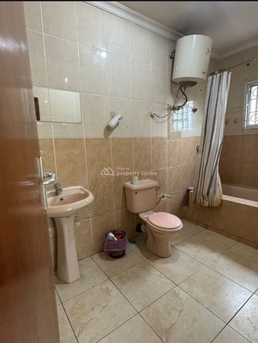 Spacious 4 Bedroom Self-compound Duplex, Lekki Phase 1, Lekki, Lagos, Semi-detached Duplex for Rent