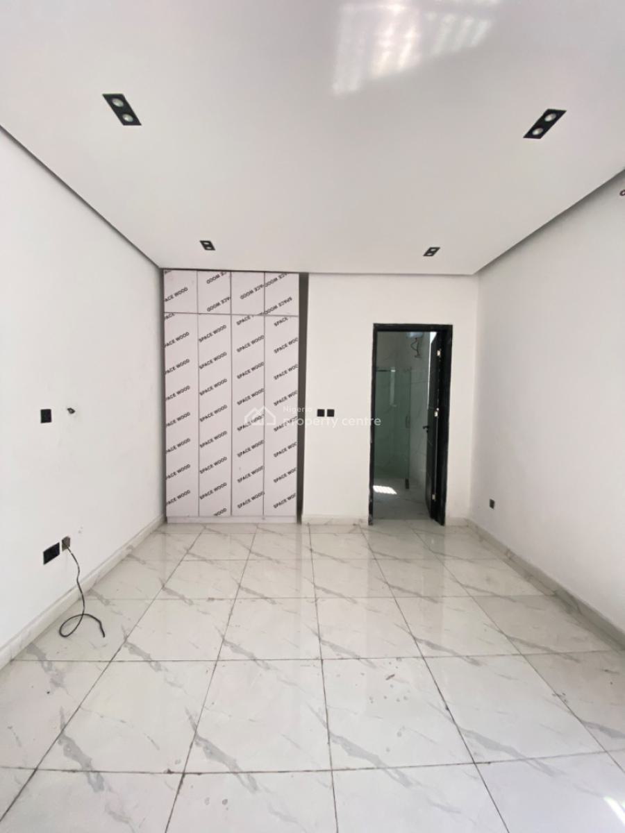 2 Bedroom Apartment, Ologolo, Lekki, Lagos, Flat / Apartment for Sale