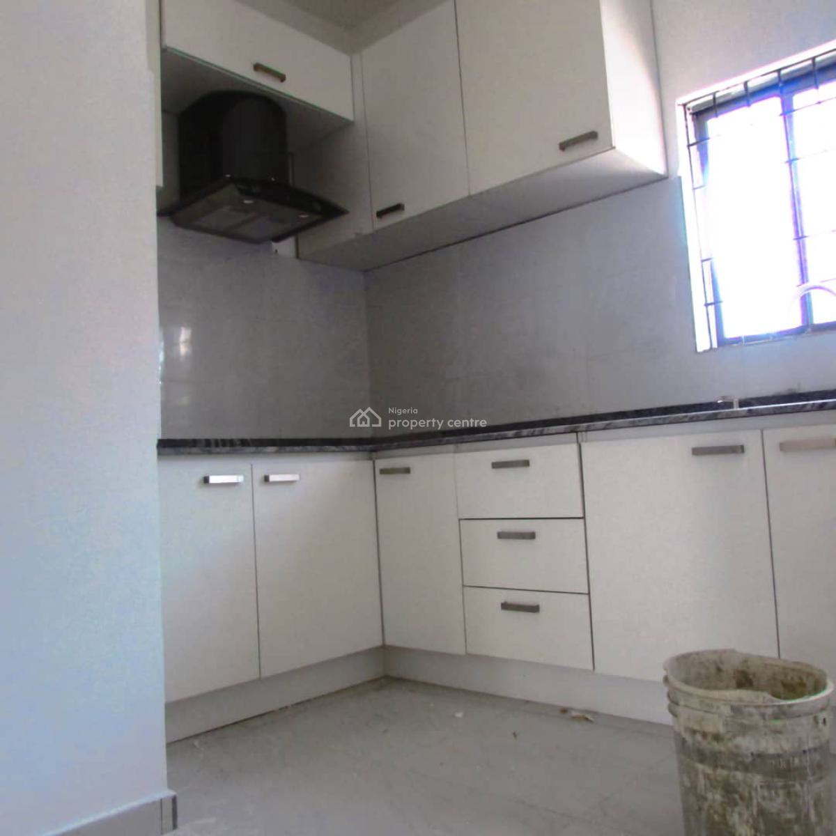 Nice 2 Bedroom Flat, Lekki Scheme 2, Close to Abraham Adesanya, Lekki Phase 2, Lekki, Lagos, Flat / Apartment for Sale