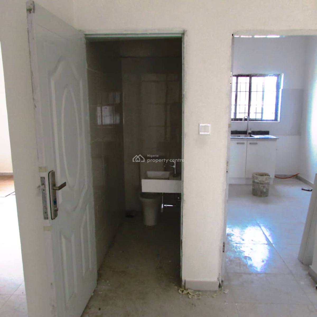 Nice 2 Bedroom Flat, Lekki Scheme 2, Close to Abraham Adesanya, Lekki Phase 2, Lekki, Lagos, Flat / Apartment for Sale