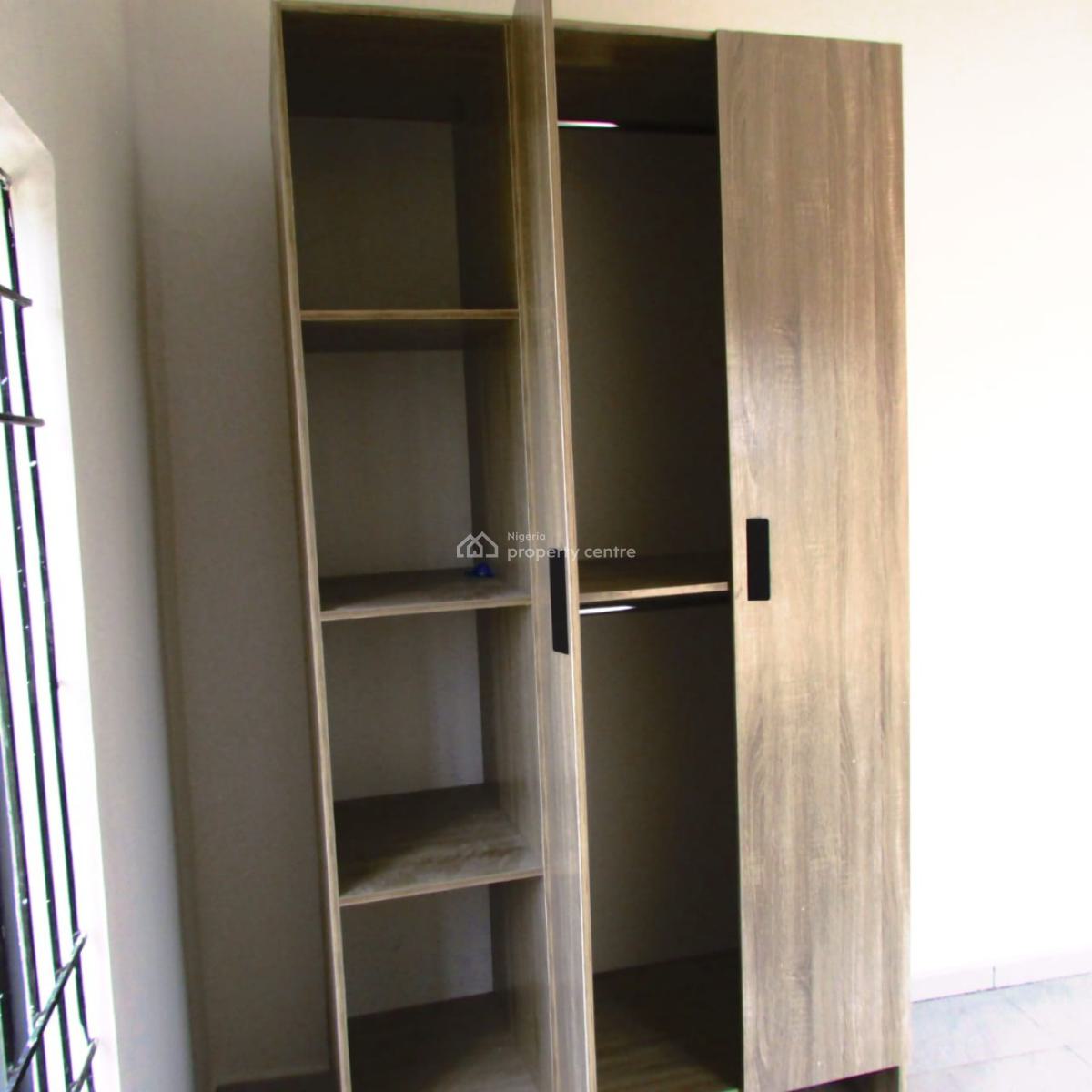 Nice 2 Bedroom Flat, Lekki Scheme 2, Close to Abraham Adesanya, Lekki Phase 2, Lekki, Lagos, Flat / Apartment for Sale