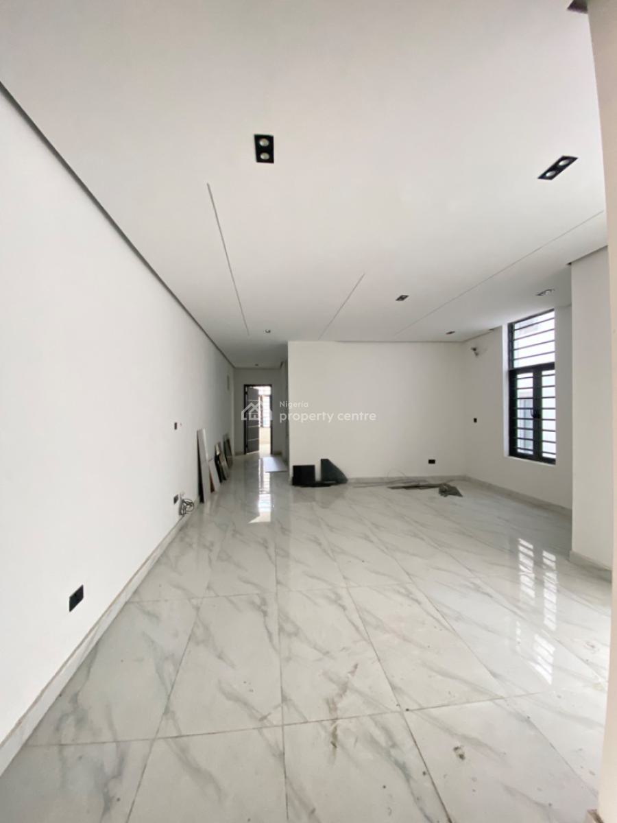 1 Bedroom Apartment, Ologolo, Lekki, Lagos, Mini Flat (room and Parlour) for Sale
