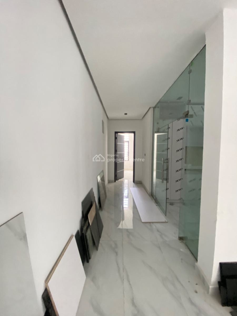 1 Bedroom Apartment, Ologolo, Lekki, Lagos, Mini Flat (room and Parlour) for Sale