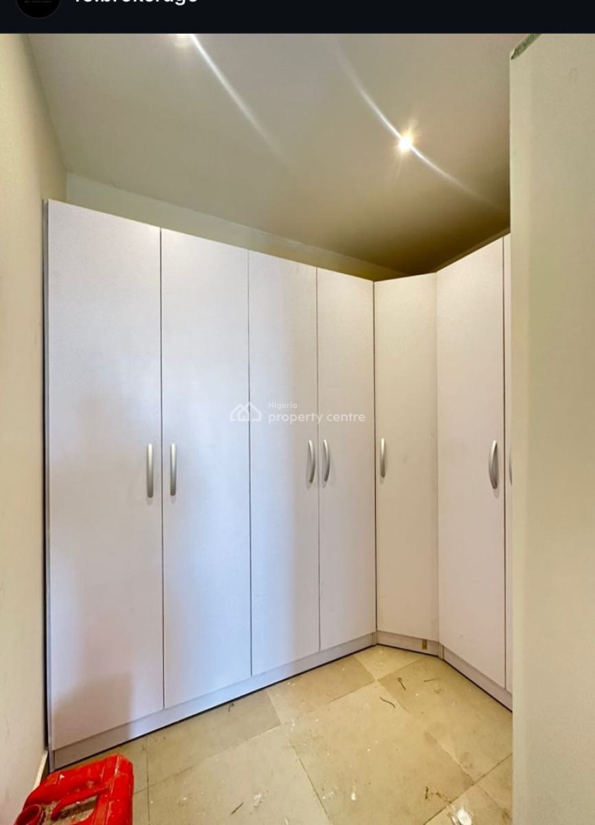 Newly Built 2 Bedroom Apartment, Lekki Phase 1, Lekki, Lagos, Flat / Apartment for Sale