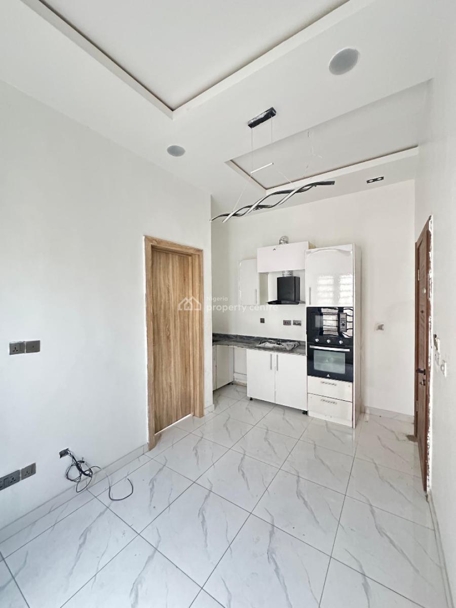1 Bedroom Apartment, Igbo Efon, Lekki, Lagos, Mini Flat (room and Parlour) for Sale