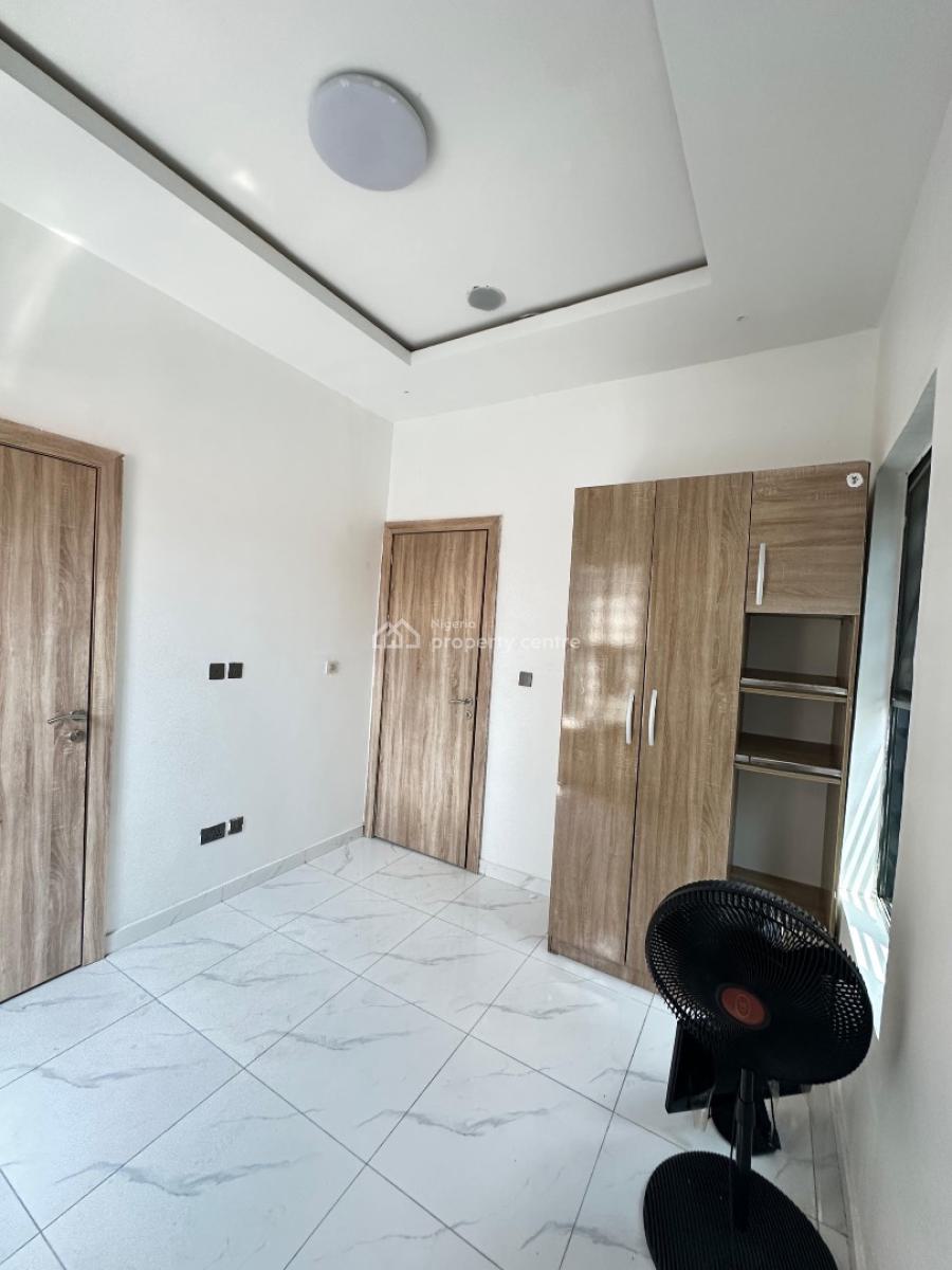 1 Bedroom Apartment, Igbo Efon, Lekki, Lagos, Mini Flat (room and Parlour) for Sale