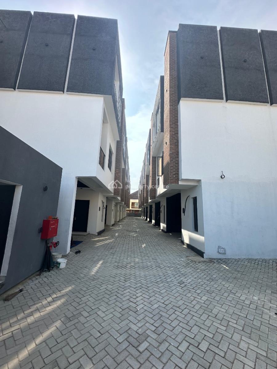 4 Bedroom Terrace Duplex with a Room Bq, Igbo Efon, Lekki, Lagos, Terraced Duplex for Sale