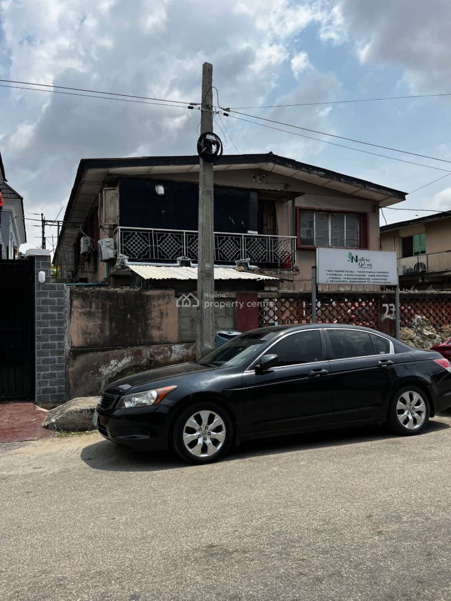 4 Units of Retainable  3 Bedrooms Flats, Off Bode Thomas Road, Bode Thomas, Surulere, Lagos, Block of Flats for Sale