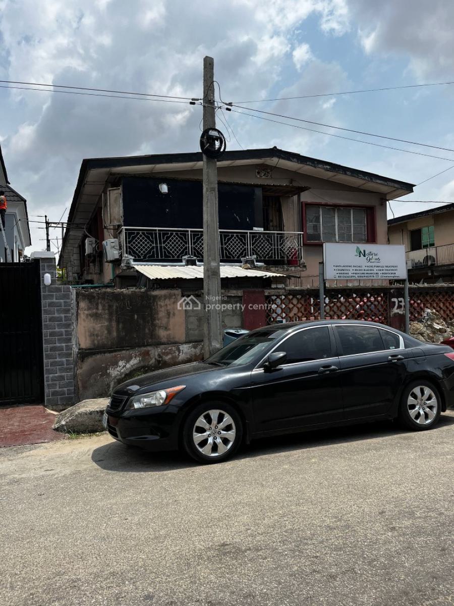 4 Units of Retainable  3 Bedrooms Flats, Off Bode Thomas Road, Bode Thomas, Surulere, Lagos, Block of Flats for Sale
