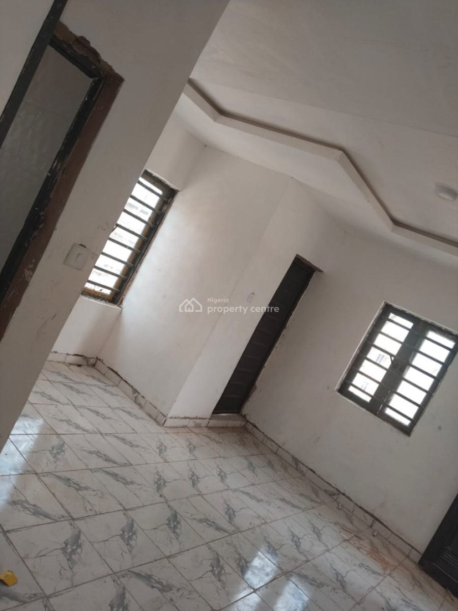 2 Bedroom Flat Upstairs with Private Balcony, Palmgrove, Shomolu, Lagos, Flat / Apartment for Rent